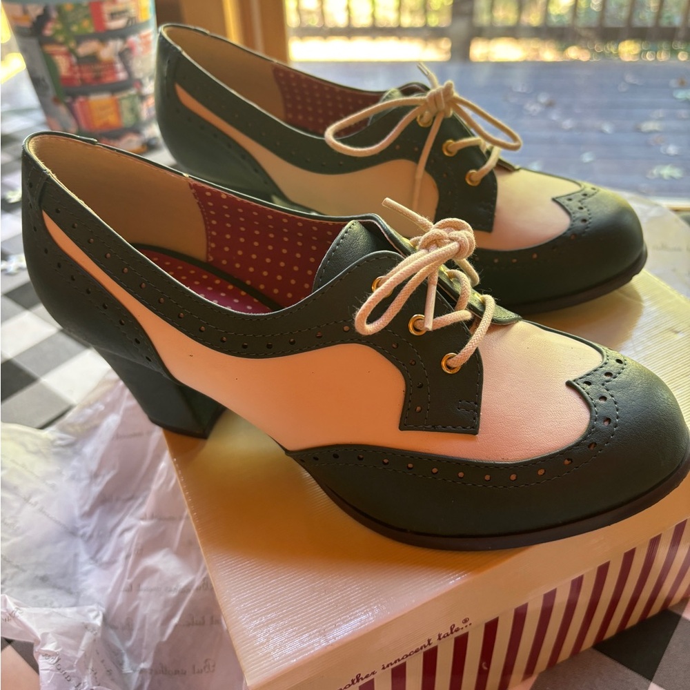 ModCloth B.A.I.T. Retro Pin-Up Heels